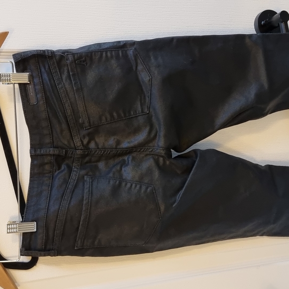 Oil rubbed look denim (skinny) - Picture 4 of 4